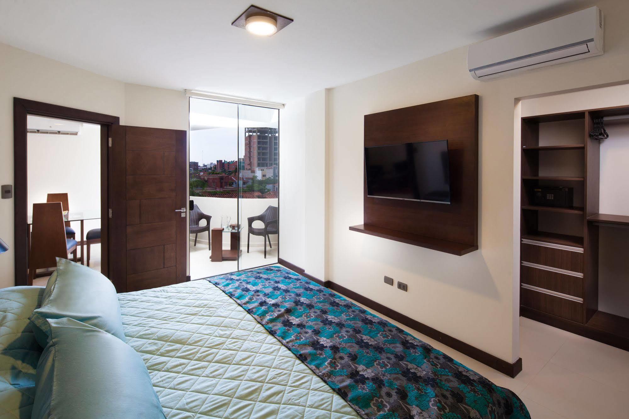 Mai Suites Apart Hotel Santa Cruz de La Sierra Exterior photo